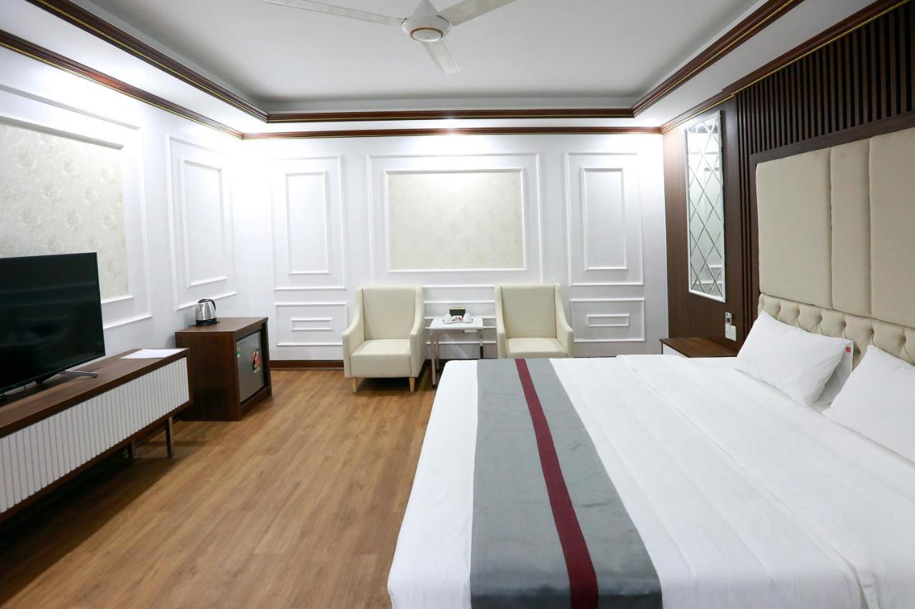 Olala Hotel Cam Pha 外观 照片